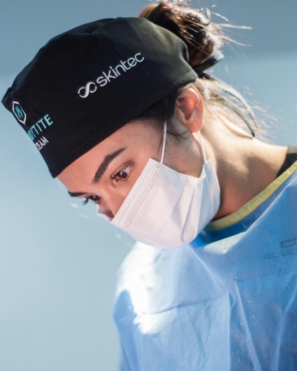 Dra. Luiza é professora da primeira pós-graduação em preenchimentos definitivos, aprovada pelo MEC no Brasil Créditos: Rodrigo Bacellar | Divulgação