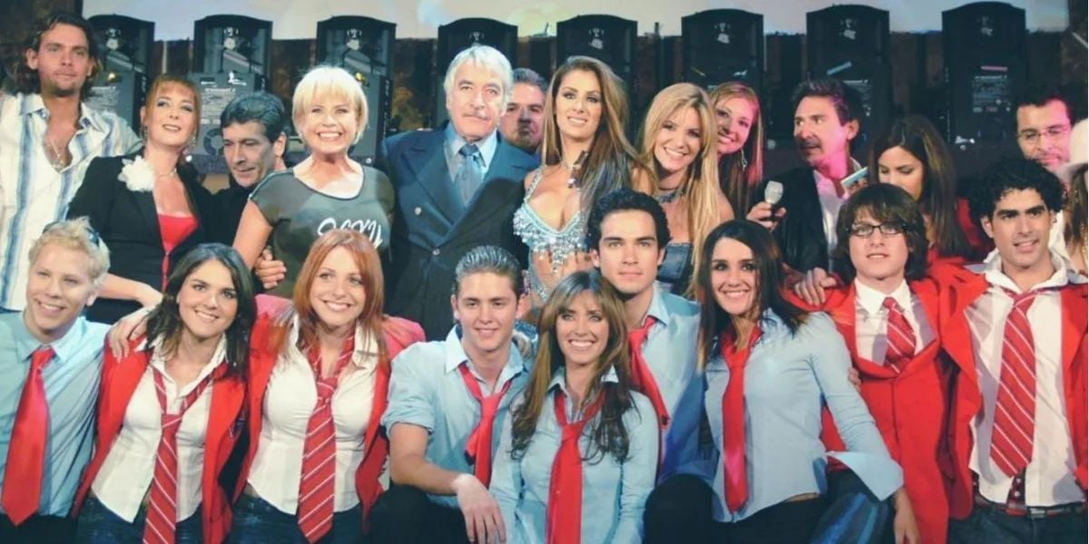 http://tvfoco.uai.com.br/wp-content/uploads/2015/05/Daniela-Mercury.jpg