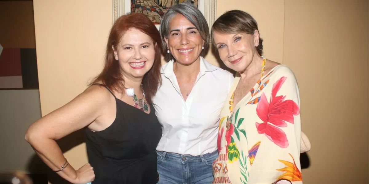 http://tvfoco.uai.com.br/wp-content/uploads/2015/05/Daniela-Mercury.jpg