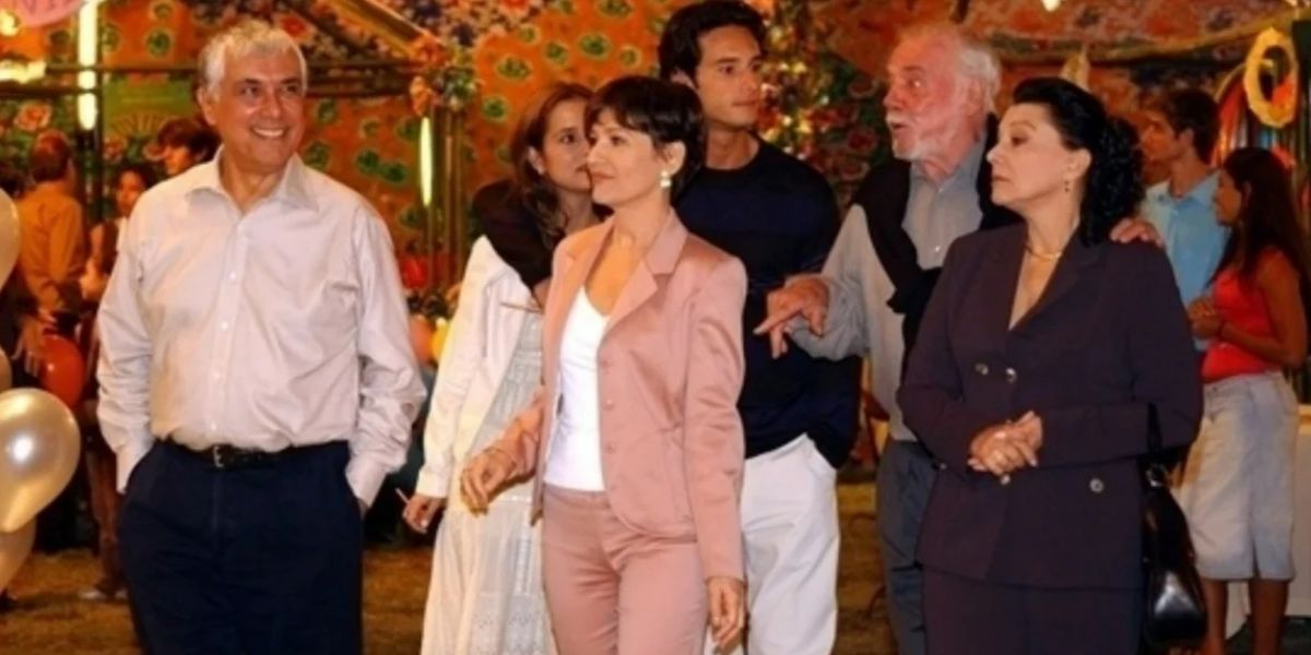 http://tvfoco.uai.com.br/wp-content/uploads/2015/05/Daniela-Mercury.jpg