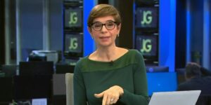 Renata Lo Prete no comando de telejornal (Foto: Reprodução / Globo)