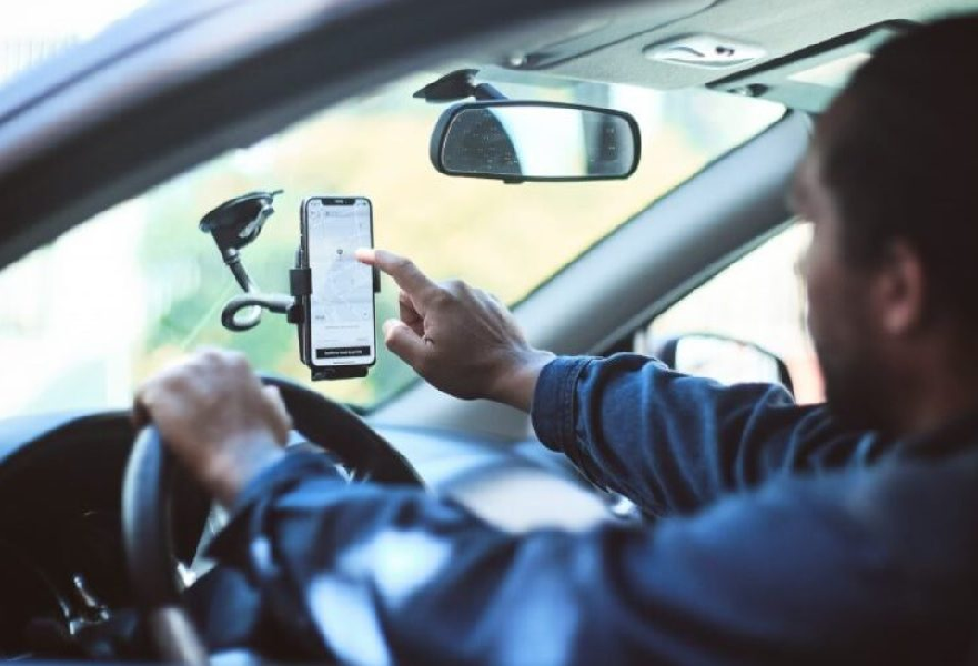 Não resistiu à concorrência: Uber teve que anunciar extinção de serviço após anos no mercado – Foto: reprodução http://tvfoco.uai.com.br/wp-content/uploads/2015/05/Daniela-Mercury.jpg