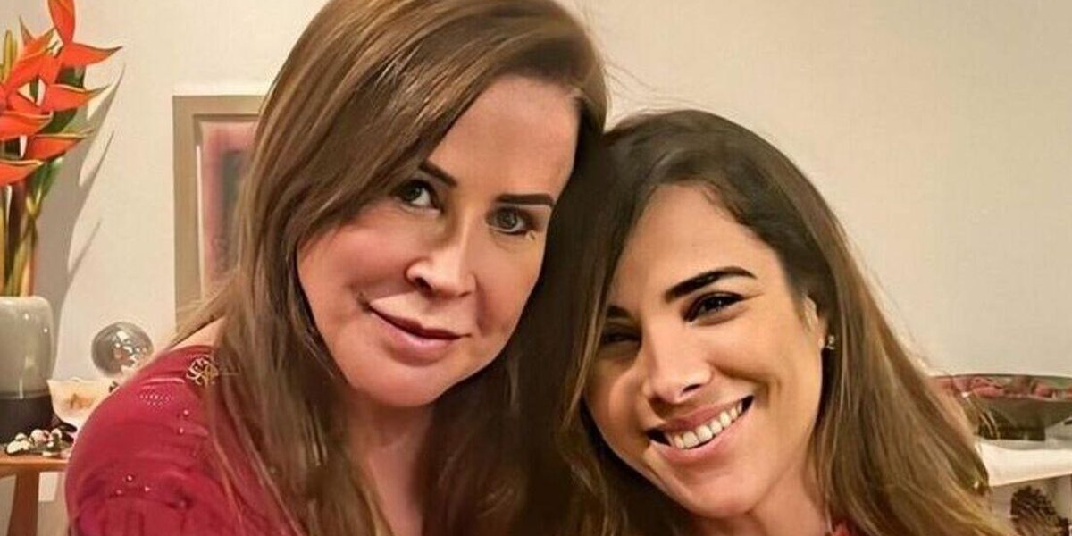 http://tvfoco.uai.com.br/wp-content/uploads/2015/05/Daniela-Mercury.jpg