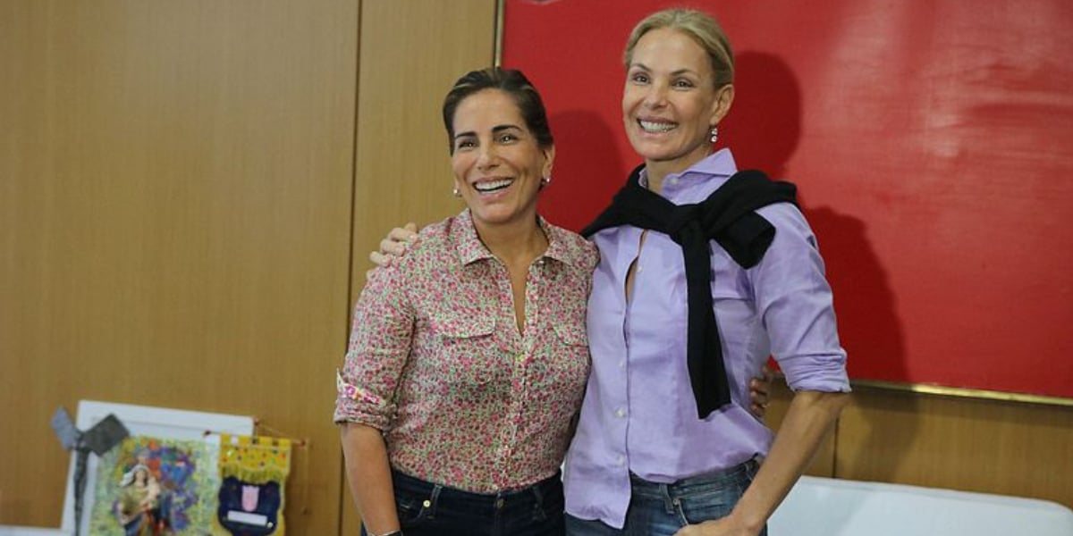 http://tvfoco.uai.com.br/wp-content/uploads/2015/05/Daniela-Mercury.jpg