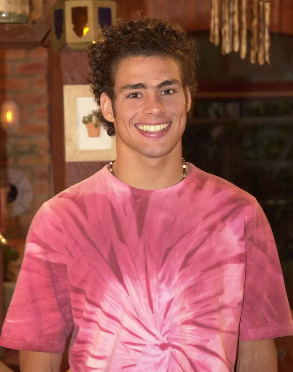 Cauã Reymond como Mau-mau em Malhação, 2002 (Foto: João Miguel Júnior/Globo)