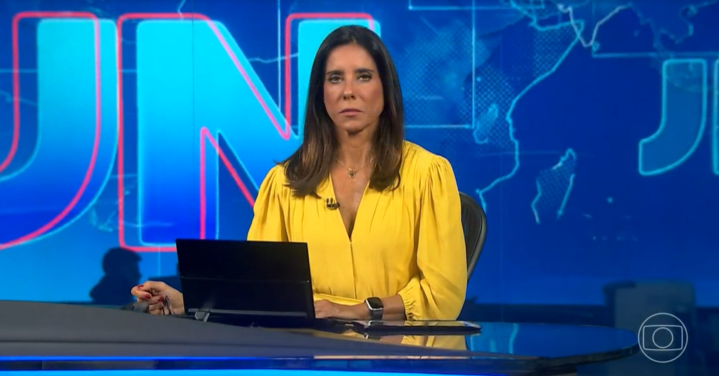 Mônica Teixeira comandou o Jornal Nacional (Foto: Reprodução/ Globo)