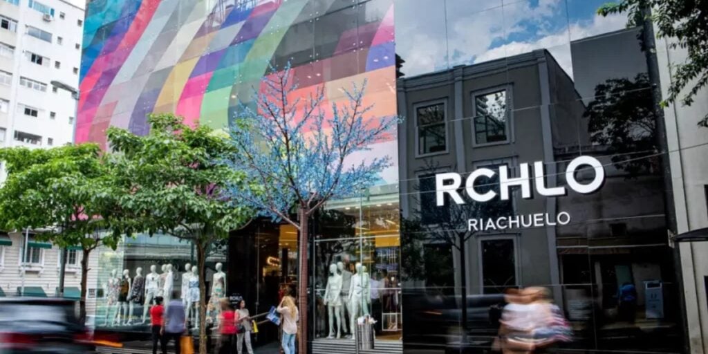 Riachuelo teve loja fechada na Oscar Freire (Foto: Reprodução/ Internet)