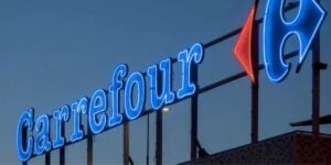 Fachada do Carrefour (Foto: Reprodução / Internet)