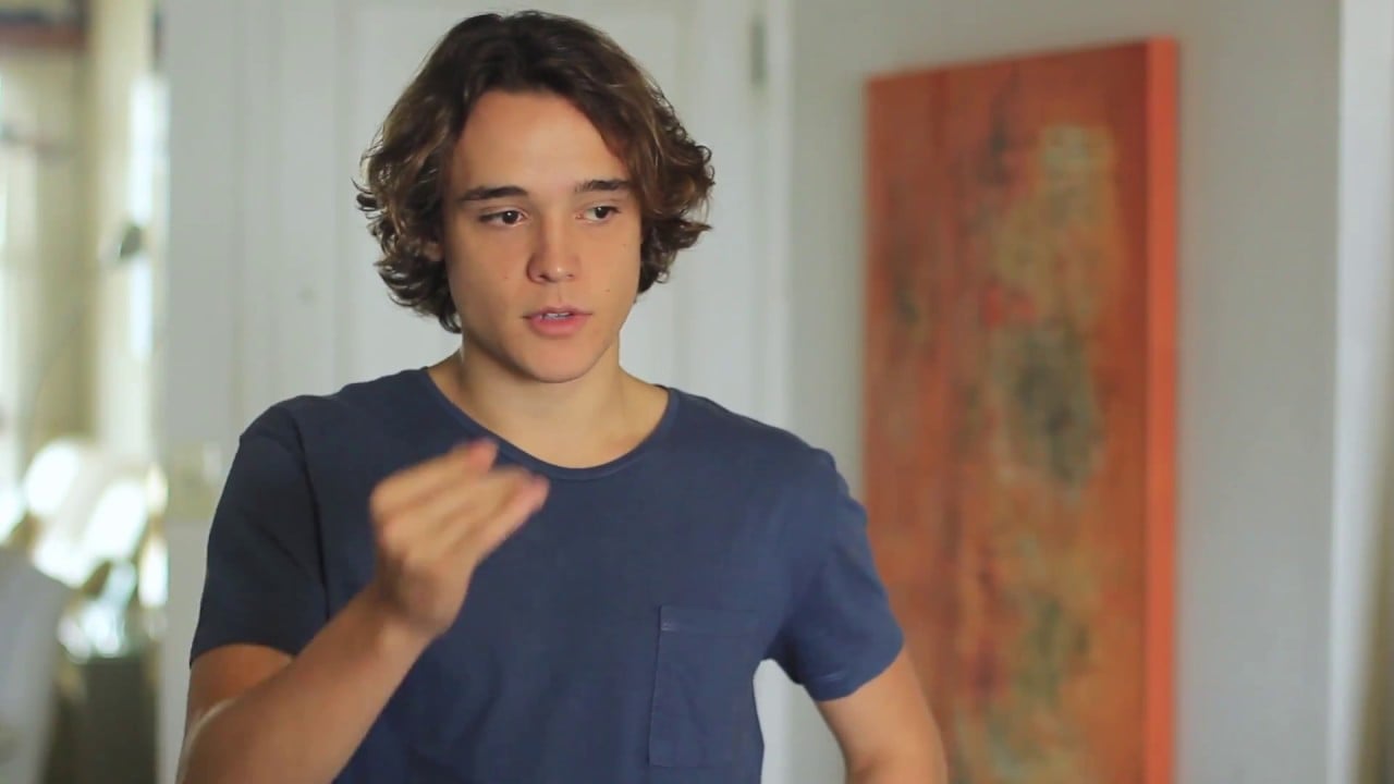 Danilo Maia, será Vitor na nova novela das 19h, da Globo. (Foto: Reprodução / Youtube)
