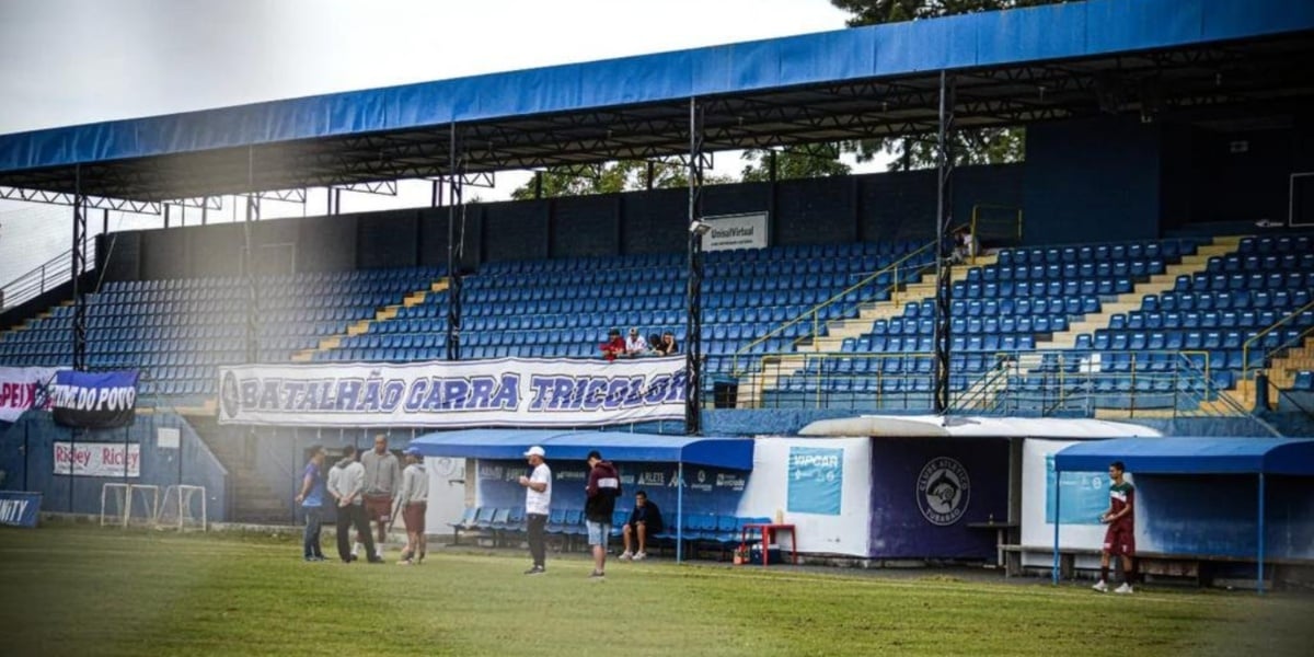 Empresa que investe em clubes e jogadores de futebol teve a falência decretada - Foto: Reprodução/Internet