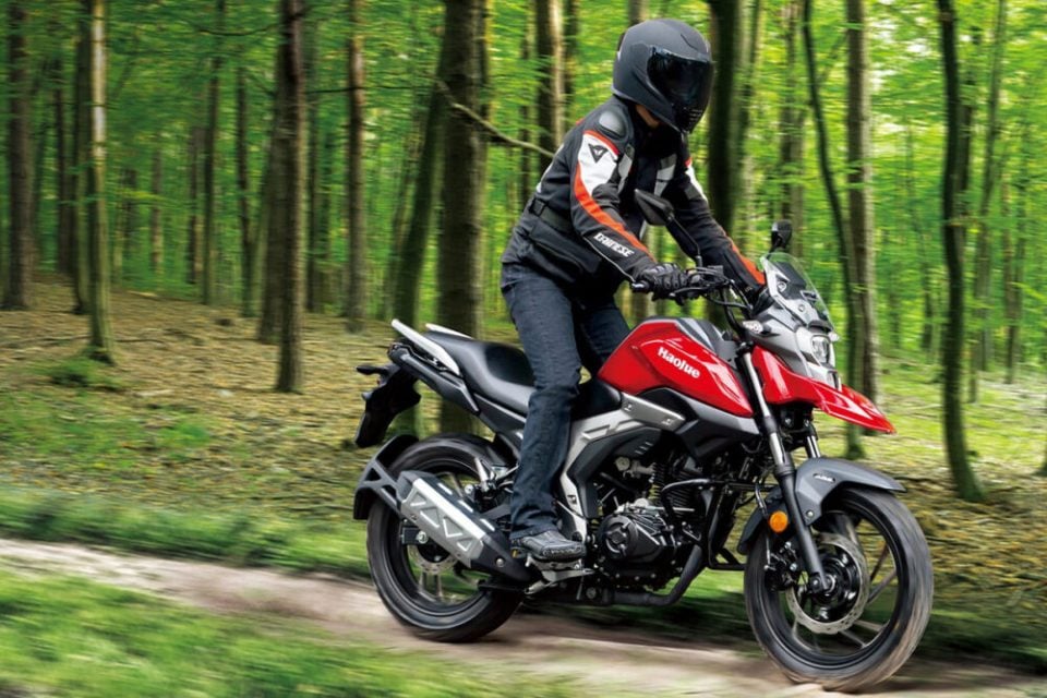 Moderna e barata: Montadora gigante anuncia moto com o preço lá em baixo para destronar Honda e Yamaha - Foto: Reprodução