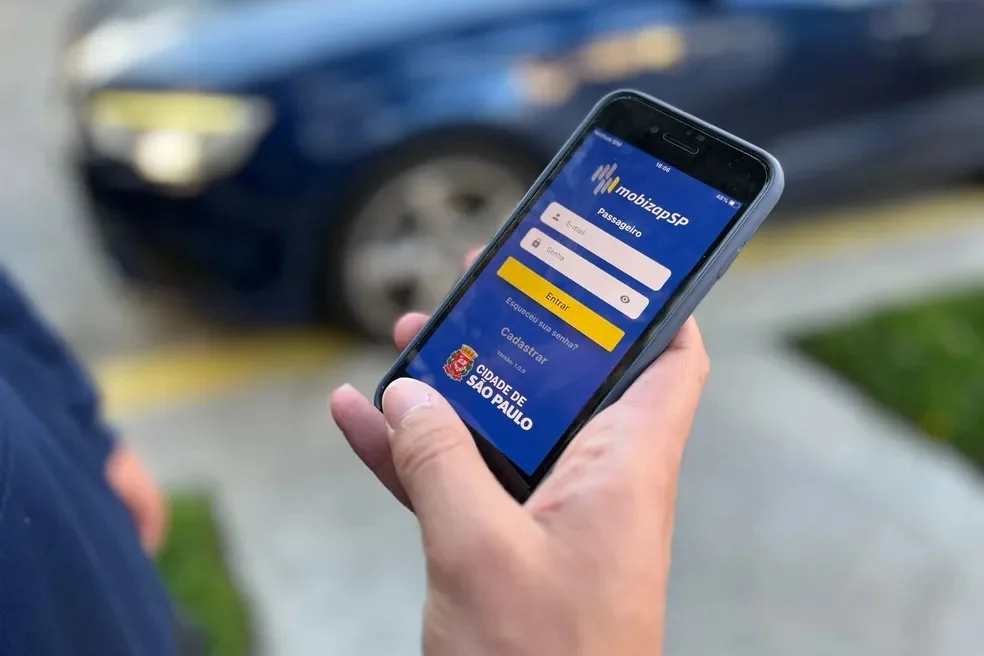 Terror do UBER: Aplicativo brasileiro está forçando empresa a repensar valores pagos aos motoristas (Reprodução/Internet) http://www.otvfoco.com.br/wp-content/uploads/2015/05/Daniela-Mercury.jpg