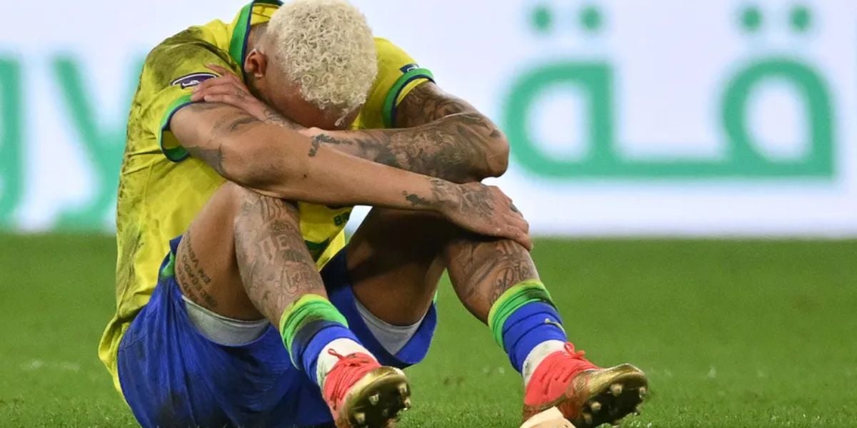 Neymar chorando após a eliminação do Brasil na Copa do Mundo (Reprodução: Internet)