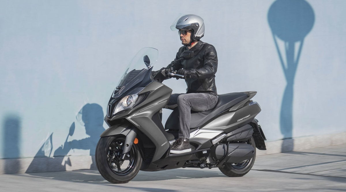 A moto Kymco Downtown 350 concorre com modelos da Yamaha e Honda