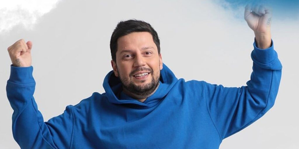 O cantor Thiago Servo foi o campeão da primeira temporada da Grande Conquista e levou R$ 1 milhão para casa (Foto: Divulgação / Record)