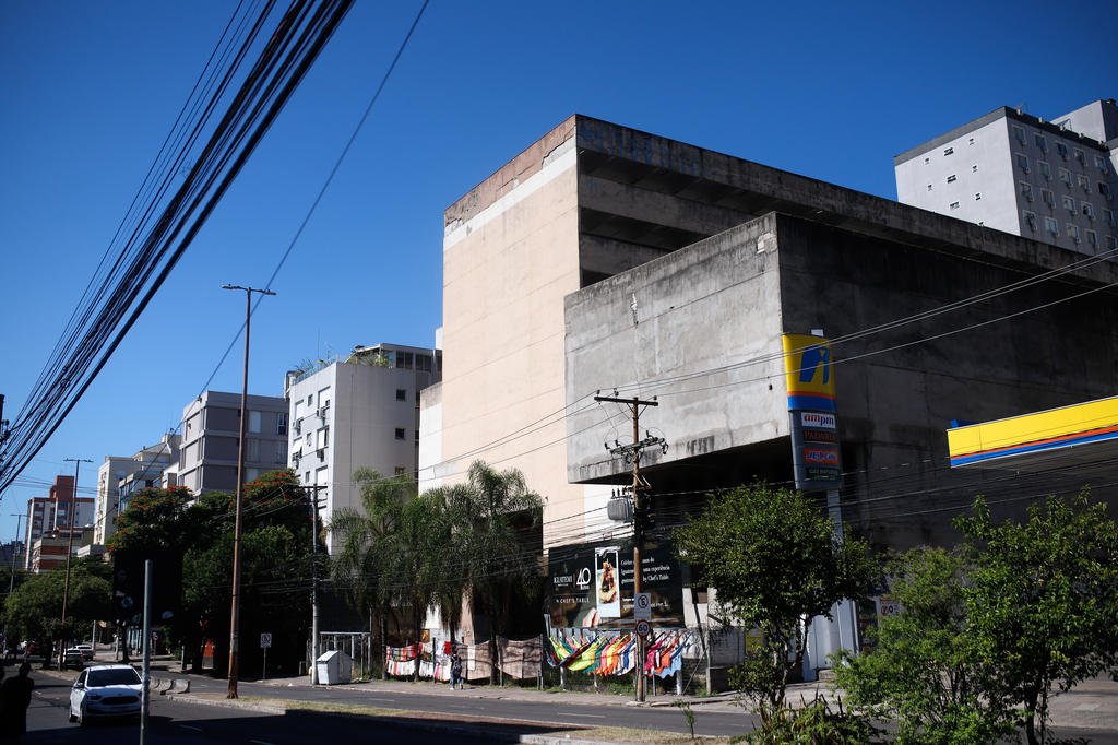 http://tvfoco.uai.com.br/wp-content/uploads/2015/05/Daniela-Mercury.jpg