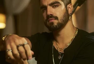 Caio Castro em publicidade para a Key Design - Foto Internet