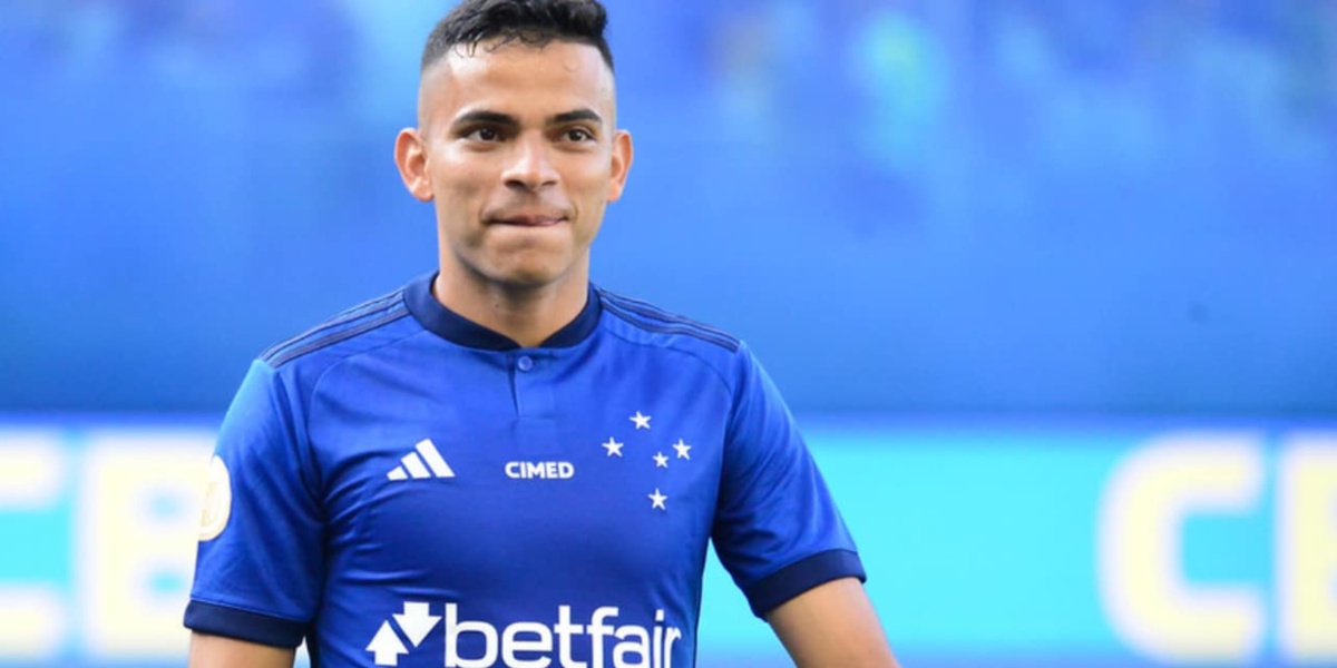 Bruno Rodrigues, jogador do Cruzeiro que está em negociações avançadas para defender as cores do Internacional de Porto Algre em 2024 - (Imagem Reprodução Internet)
