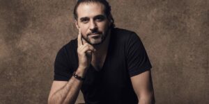 Paco Álvarez, diretor do filme “Diário de uma Viagem Inesperada”, fala sobre a produção