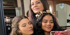Alanis Guillen, Dira Paes e Bella Campos nos bastidores da Globo (Foto: Reprodução / Instagram)