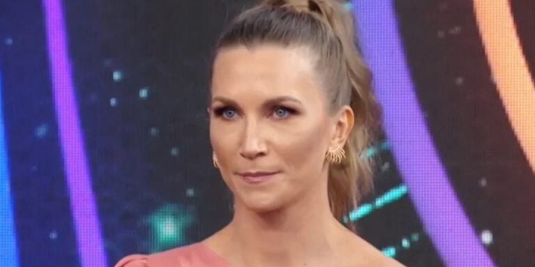 Anne Lottermann perde o chão com situação no Faustão e cai no choro na Band: “Nunca mais” Anne Lottermann perde o chão com situação no Faustão e cai no choro na Band: “Nunca mais”