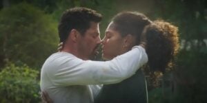 Aline (Bárbara Reis) acabará com casamento de Caio (Cauã Reymond) em 