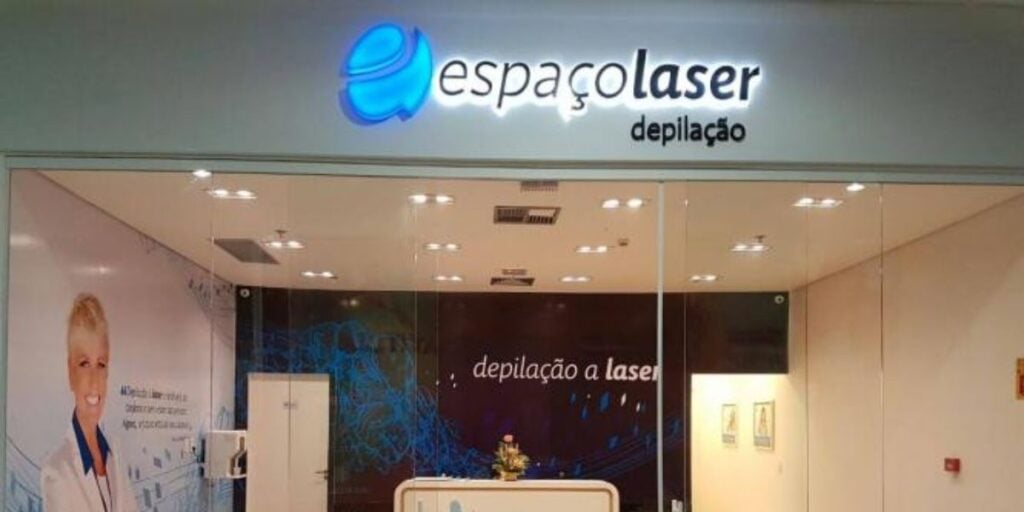 Espaçolaser tem Xuxa como uma de suas principais sócias (Reprodução: Internet)