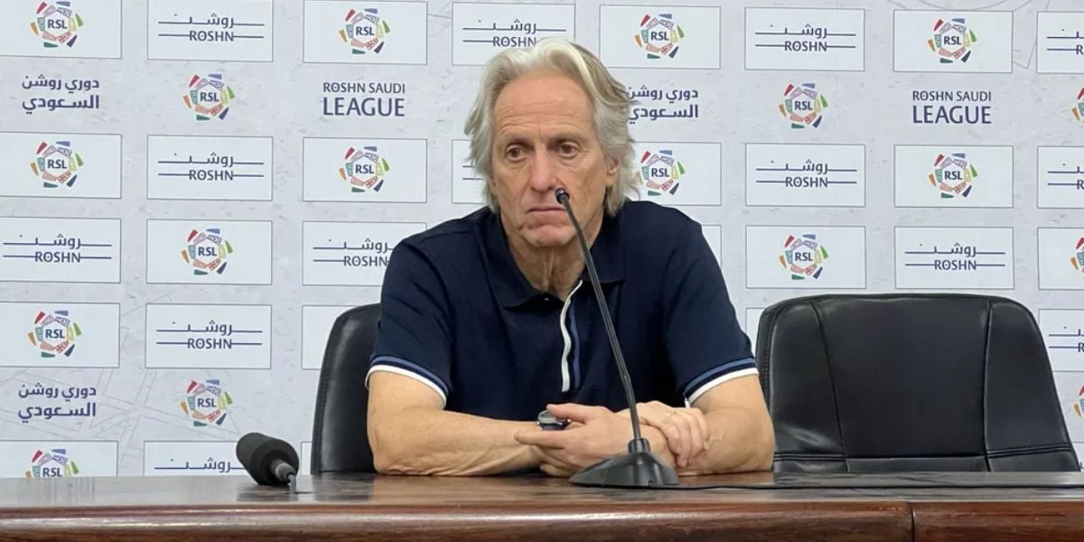 Jorge Jesus dando entrevista polêmica sobre Neymar - (Foto: Reprodução)