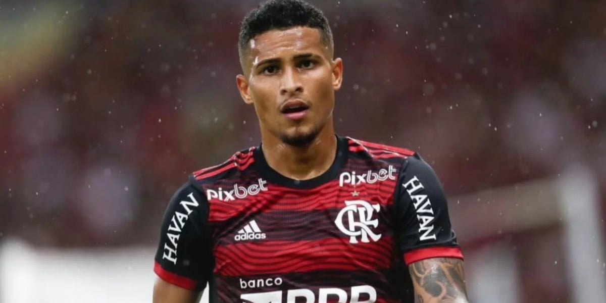 O volante quando atuava no Flamengo - Foto: Reprodução/Internet