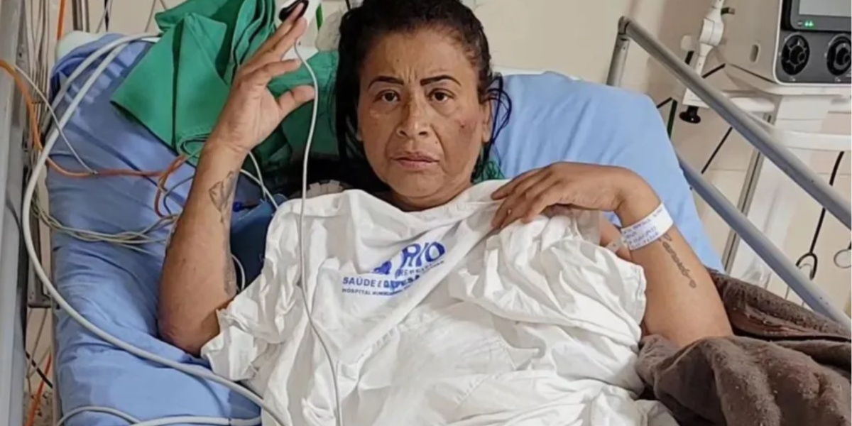 http://tvfoco.uai.com.br/wp-content/uploads/2015/05/Daniela-Mercury.jpg