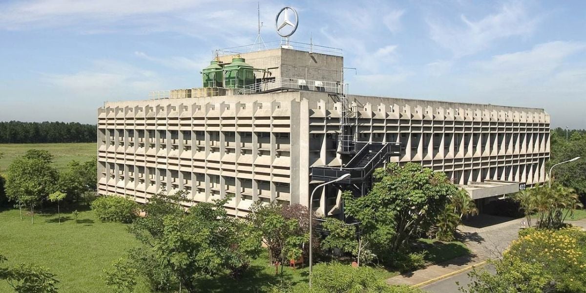 Fábrica de Campinas da Mercedes-Benz será terceirizada a partir de dezembro (Reprodução: Internet)