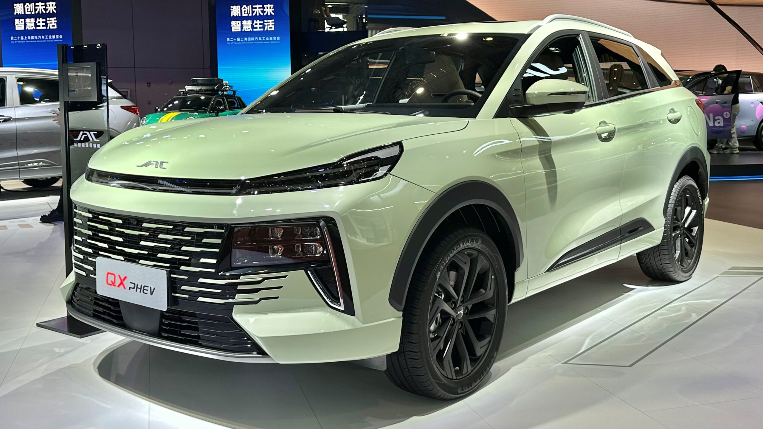 JAC Motors QX PHEV lançamento - Foto Reprodução Internet