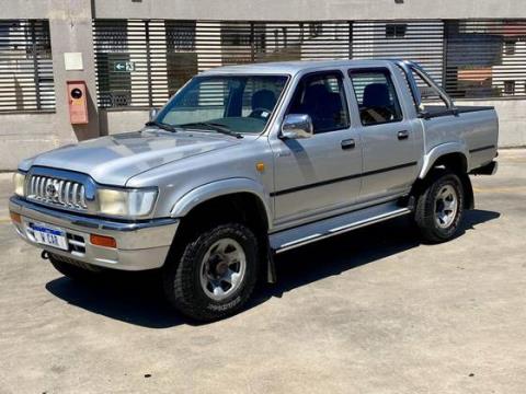 Toyota Hilux 2003 (Foto: Reprodução, Mercado Livre)