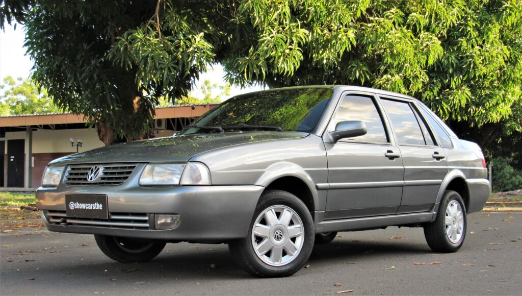 Volkswagen Santana 2003 (Foto: Reprodução, Mercado Livre)