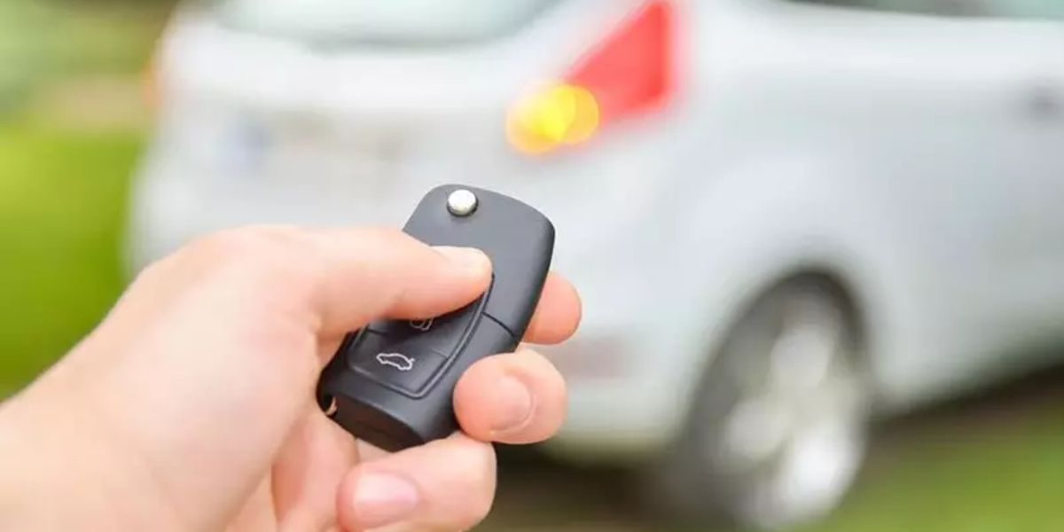 Fique atento quando for acionar o travamento de seu veículo (Reprodução: Internet)