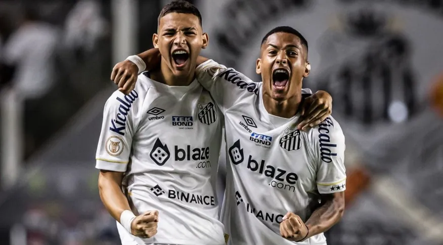 Santos se desfez de joias e não conseguiu repor a altura (Foto: Divulgação)