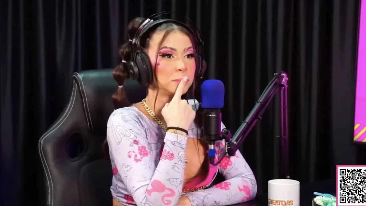 http://tvfoco.uai.com.br/wp-content/uploads/2015/05/Daniela-Mercury.jpg