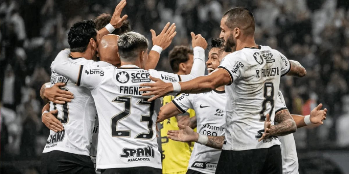 Parte do elenco do Corinthians (Foto: Reprodução/ Internet)