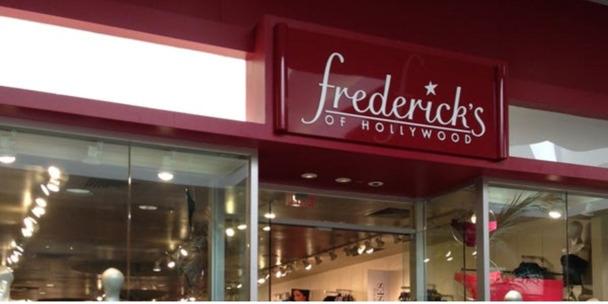 A Frederick's of Hollywood teve que focar em vendas online (Reprodução: Internet)