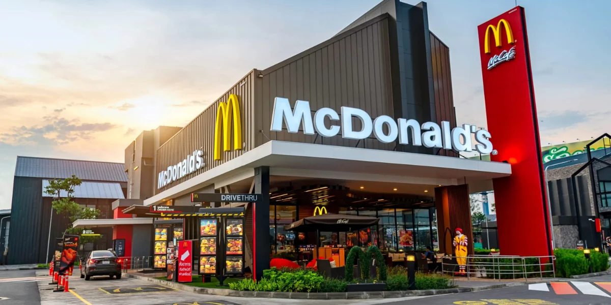 Erro na máquina do McDonald's deixa combo com lanche a preço de banana - Foto: Reprodução/Internet