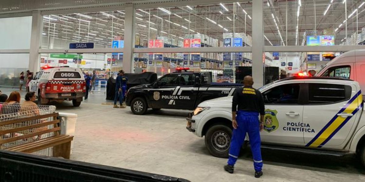 A polícia e o Samu foram chamados ao local, mas não foi o suficiente para que o rapaz seguisse com vida (Reprodução: Internet)