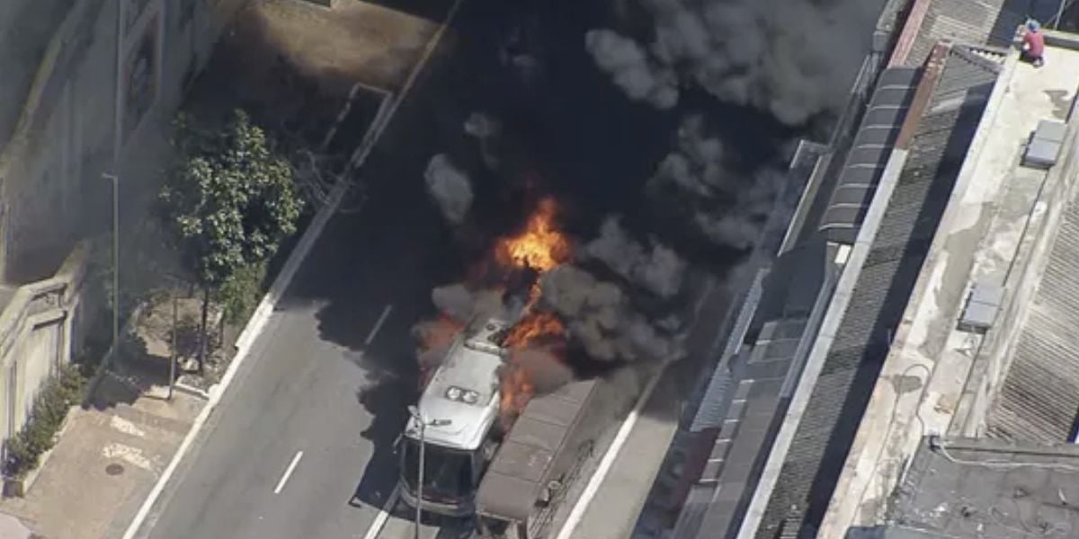 Ônibus em São Paulo (Foto: Reprodução / SP1 da Globo)