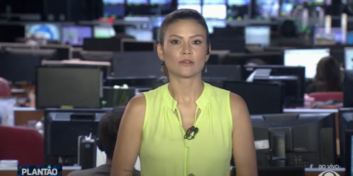 Thaís Dias entrou com um plantão e cortou Edu Guedes (Reprodução: Band)