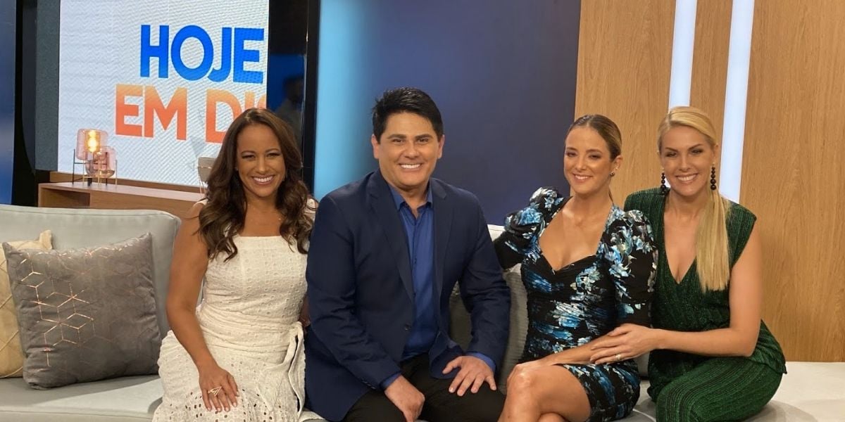 Renata Alves, César Filho, Ticiane Pinheiro e Ana Hickmann no Hoje Em Dia (Foto: Reprodução / Record)
