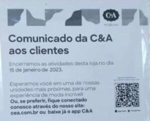 Comunicado emitido pela loja (Foto: Reprodução / Google Street View)