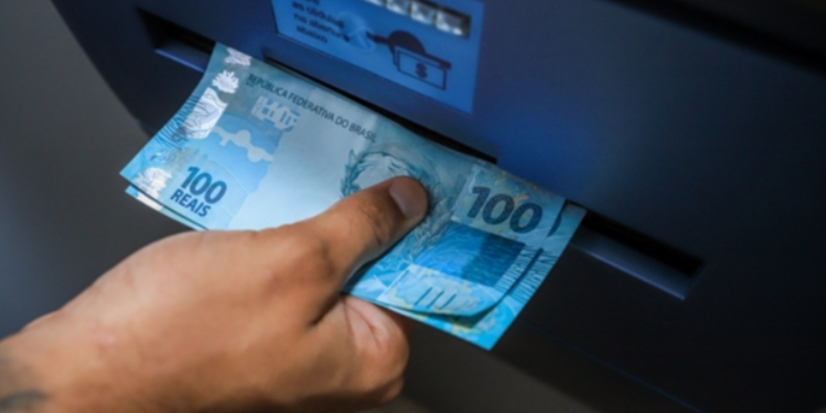 Nova lei aprova aumento de salário mínimo - (Foto: Reprodução / Internet)