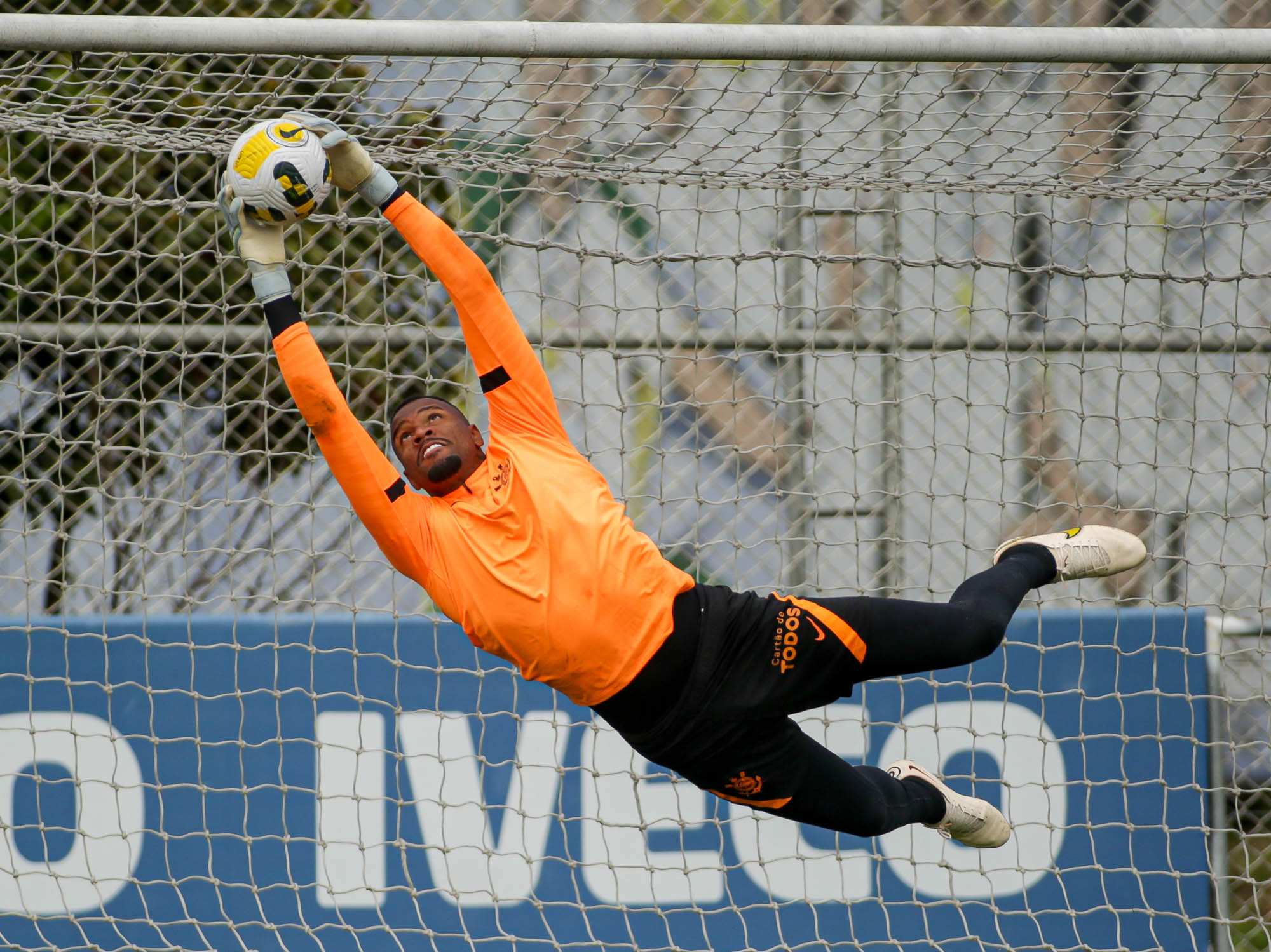 Goleiro reserva do Corinthians, deve ir para o Flamengo (Foto: Divulgação)