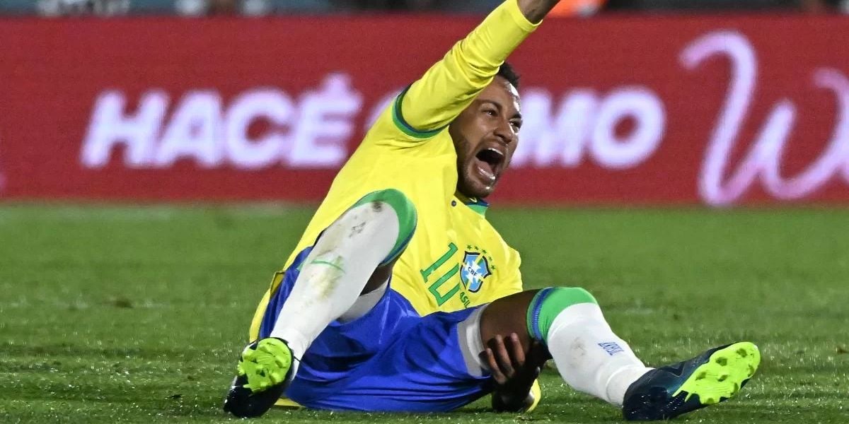 Neymar ficará fora dos gramados por no mínimo 6 meses - (Foto: Internet)