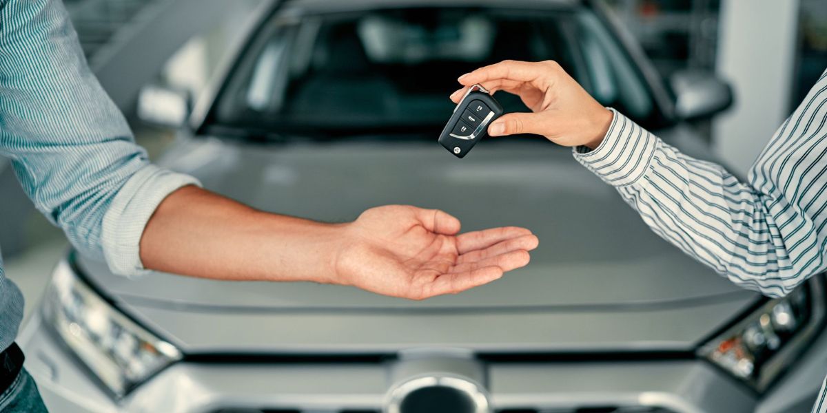 Quem compra carro de maneira direta deverá aguardar um tempo para revendê-lo (Reprodução: Internet)