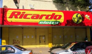 Fachada da Ricardo Eletro, a varejista decretou falência (Foto: Reprodução / Internet)